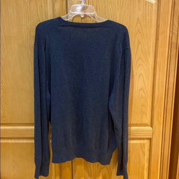 J. McLaughlin Gray V-Neck Sweater Size Large - Picture 2 of 5
